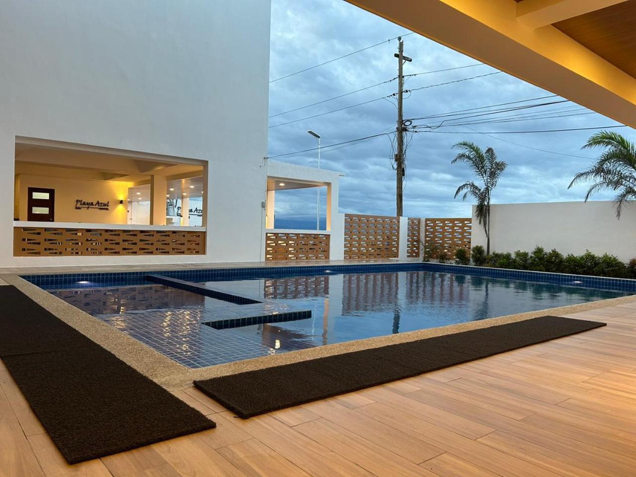 Playa Azul Baler Hotel Exterior photo